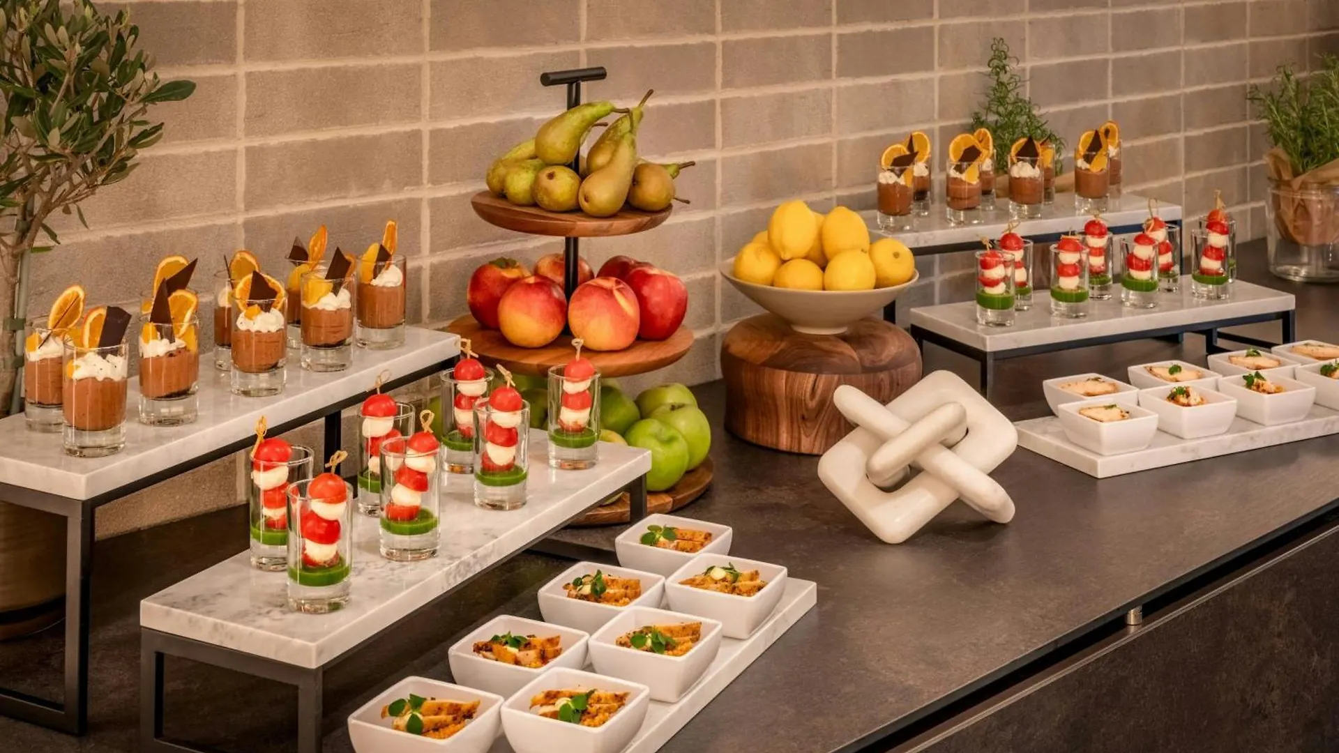 Munich Marriott Hotel City West 4*,